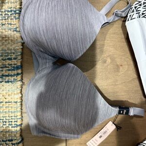 Victoria's Secret Light Gray Bra - NWT